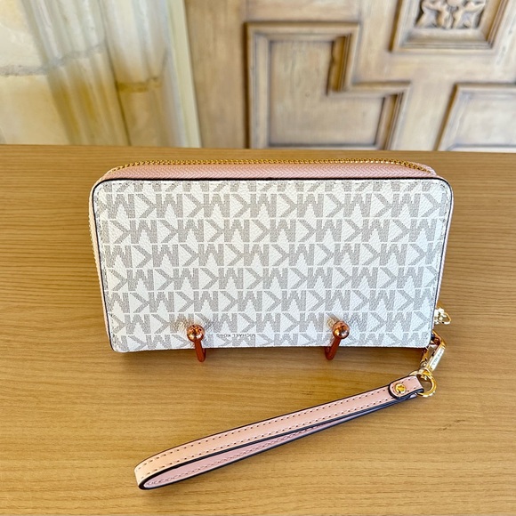 NWT - Picture 9 of 13